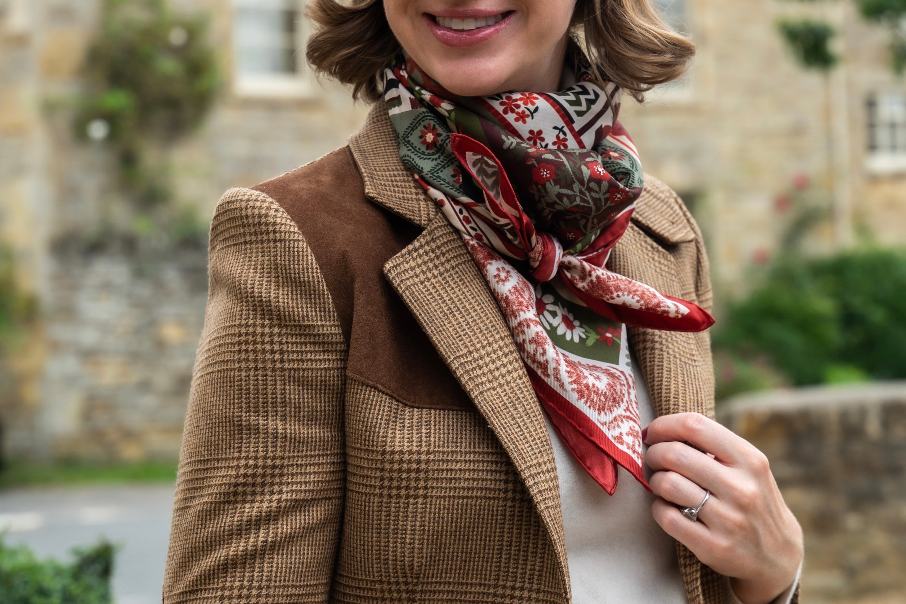 Stacie Flinner for Fleur Sauvage in the Cotswolds