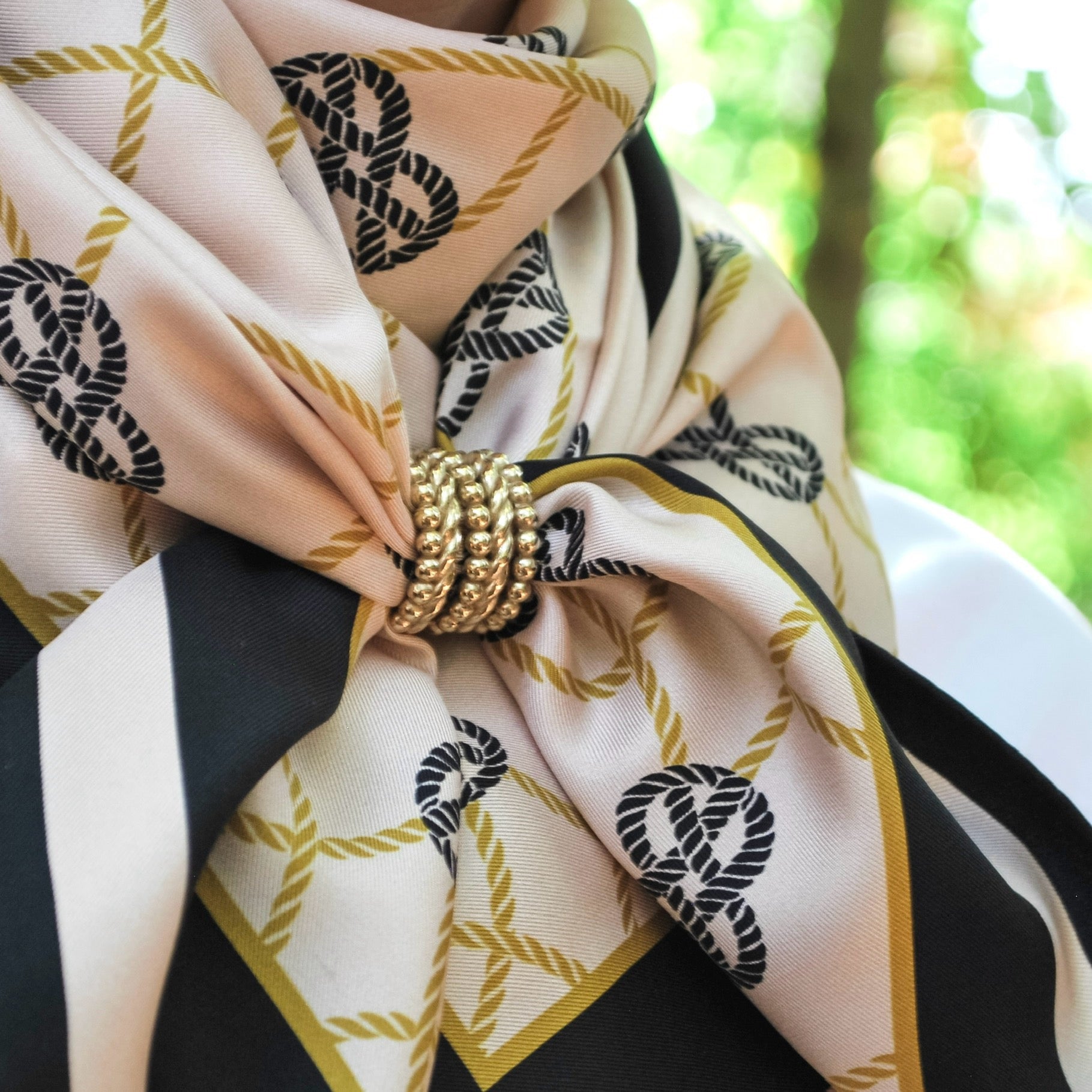 Perle Scarf Ring Brass