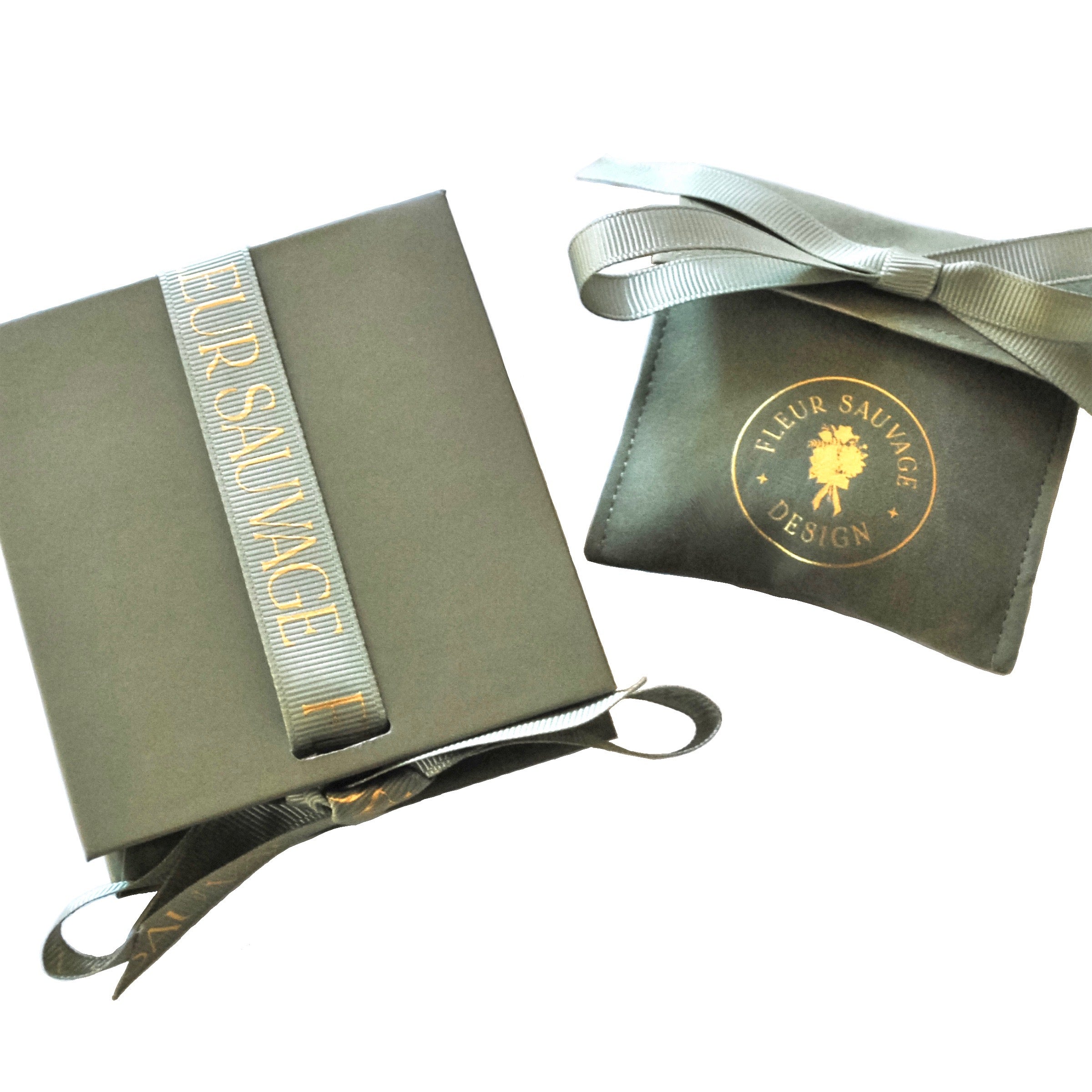 Corde Scarf Ring Brass