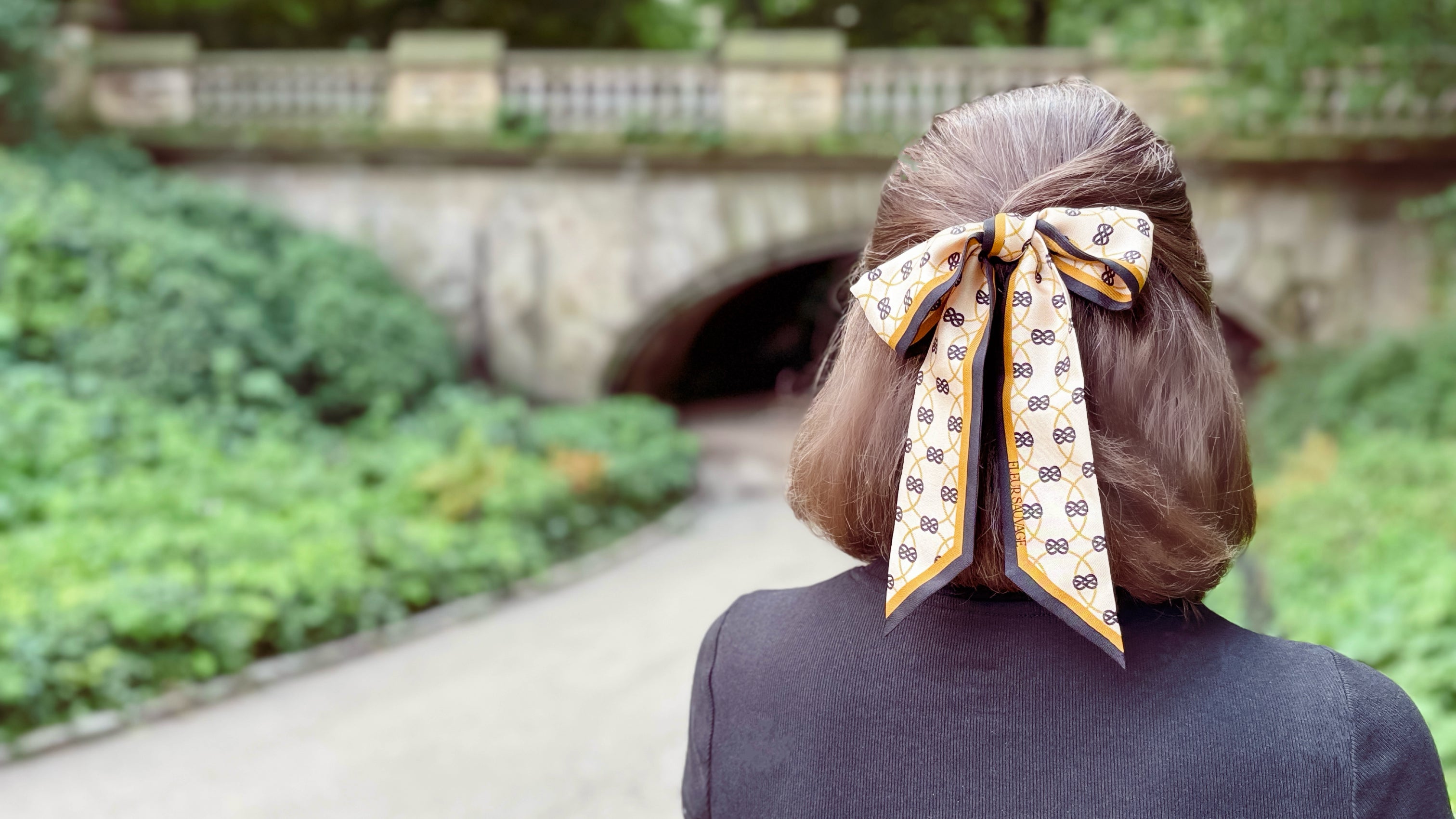 Fleur Sauvage Carrick Twilly Silk Scarf in Central Park