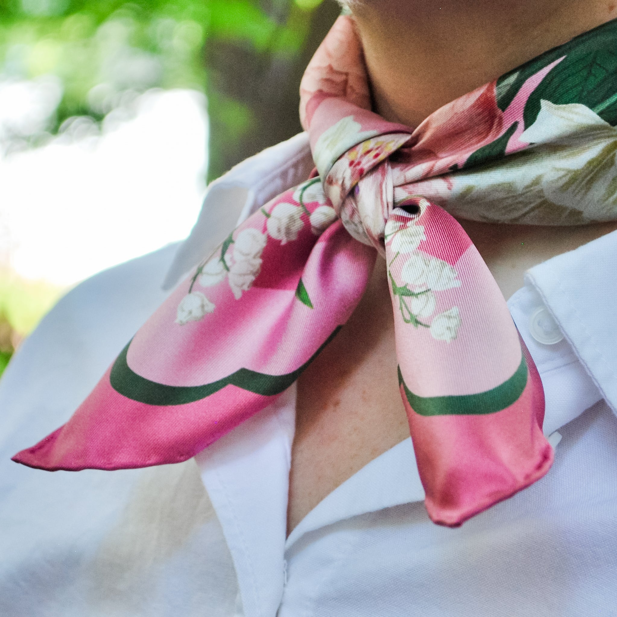 Bouquet Scarf 50