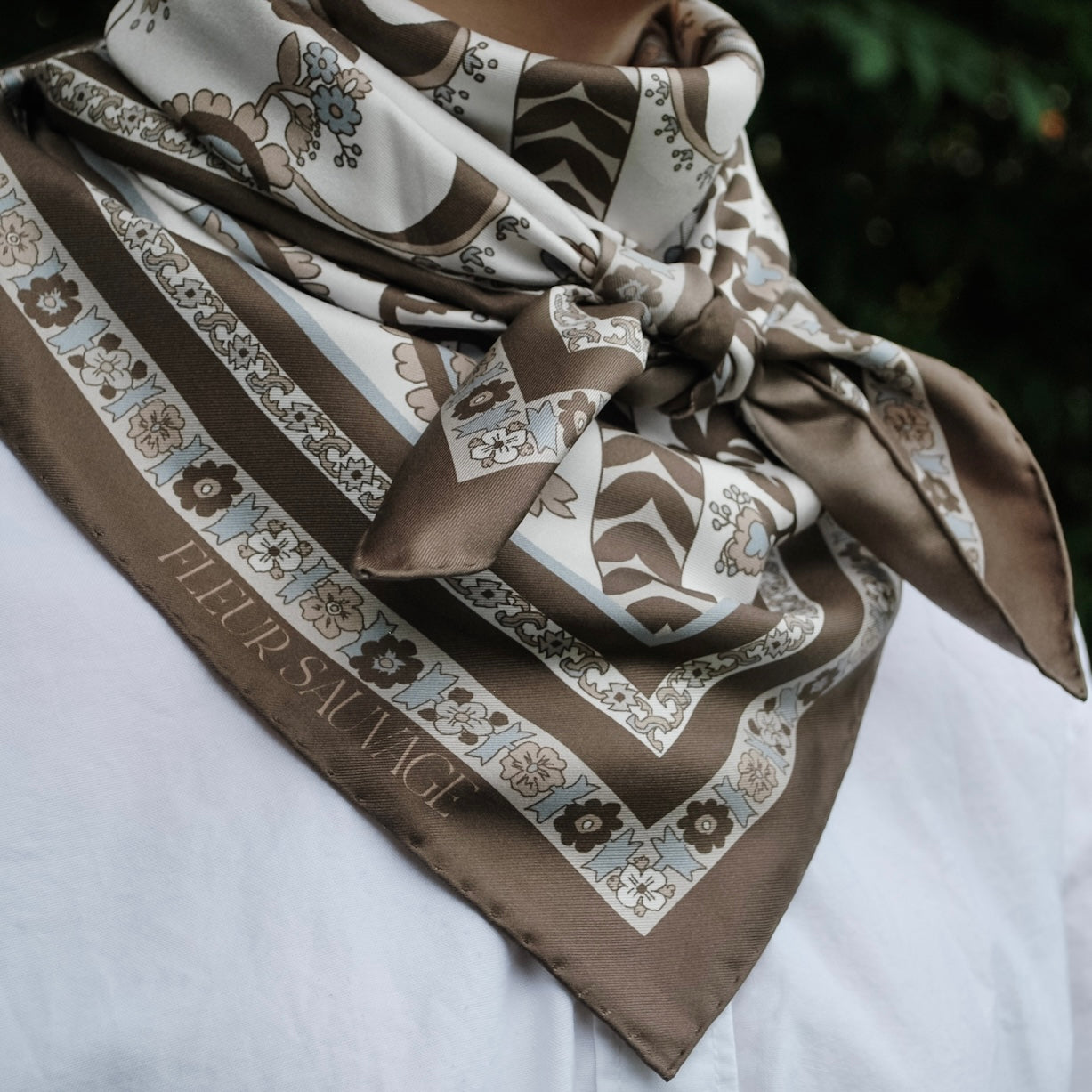 Taupe Château Scarf 90